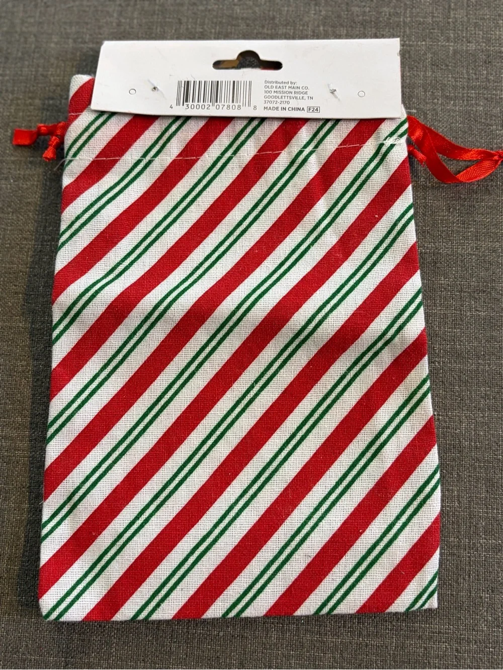 Holiday Style Christmas Fabric Gift Bags Drawstring Lot of 6